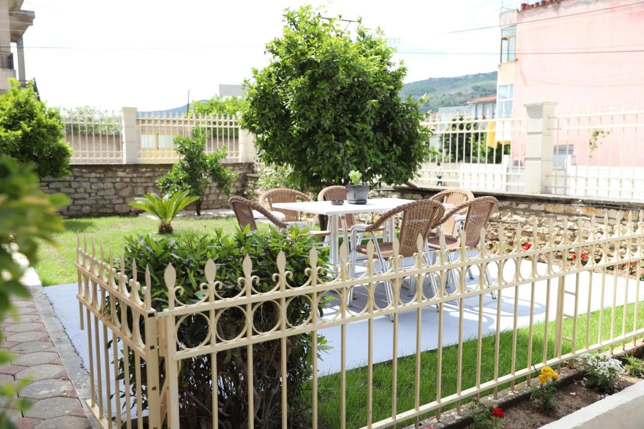 Hotel Vila Maledhi Berat Exterior photo